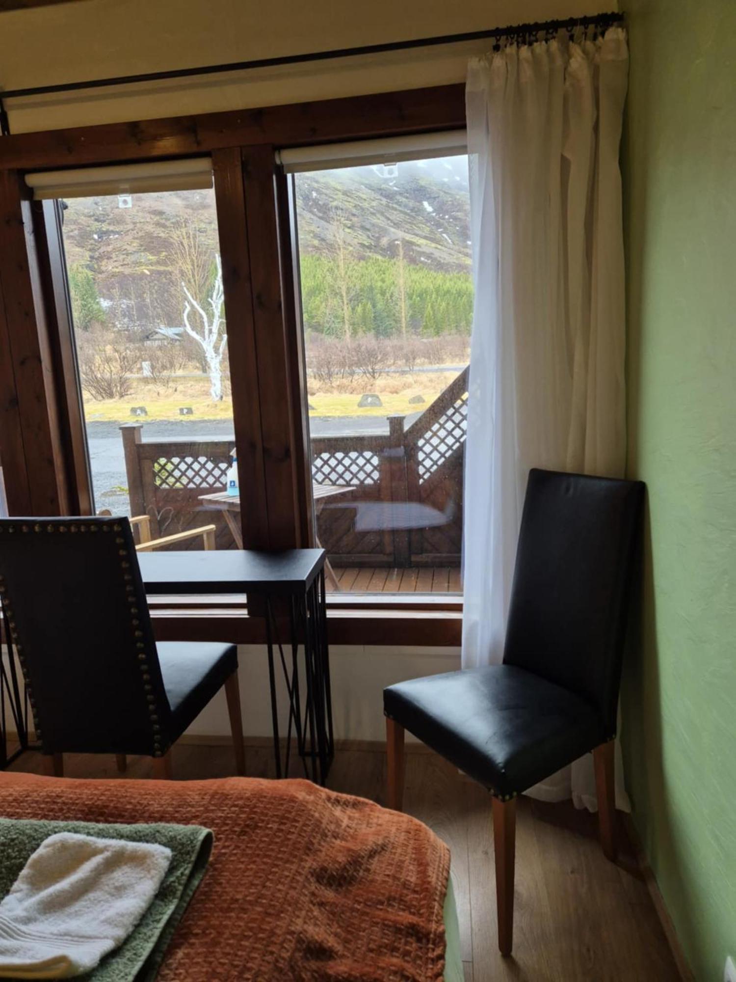 Beautiful Guestroom To Rent With A Mountain View Laugarvatn Buitenkant foto